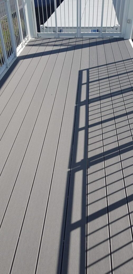BATIMODULE 20′ terraza cubierta-BOX - immagine 3