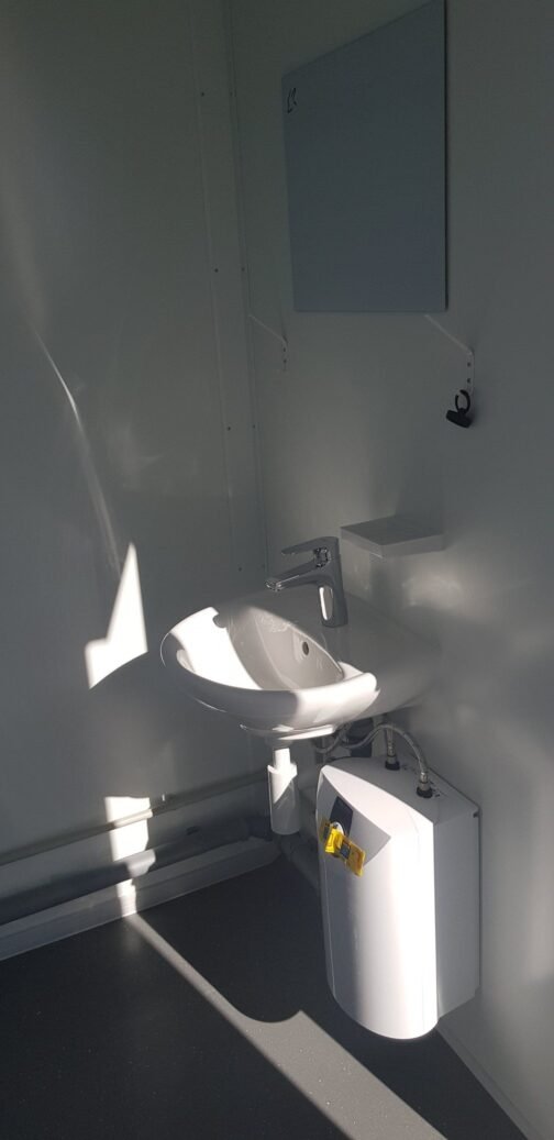 BATIMODULE 20′ Sanitari (4 WC-1 WC PMR-2 URINOIR-3 LAVABI) - immagine 11