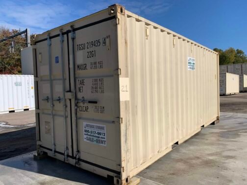 Contenedor de envío/almacenamiento de 20 pies x 8′ x 8,5′ de alto - Hermético al viento y al agua -BEIGE